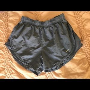 Nike Shorts Size M